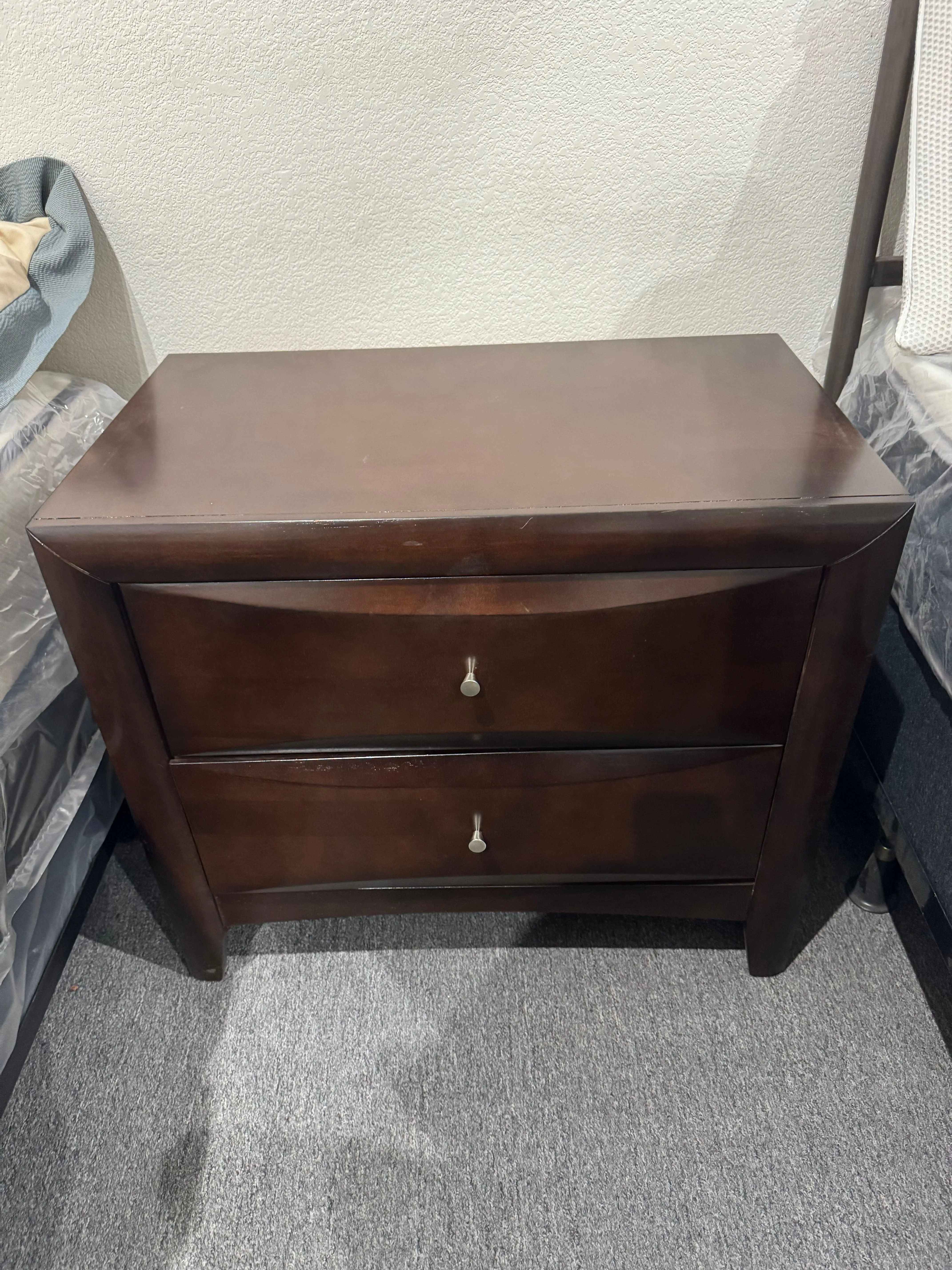 Phoenix Nightstand